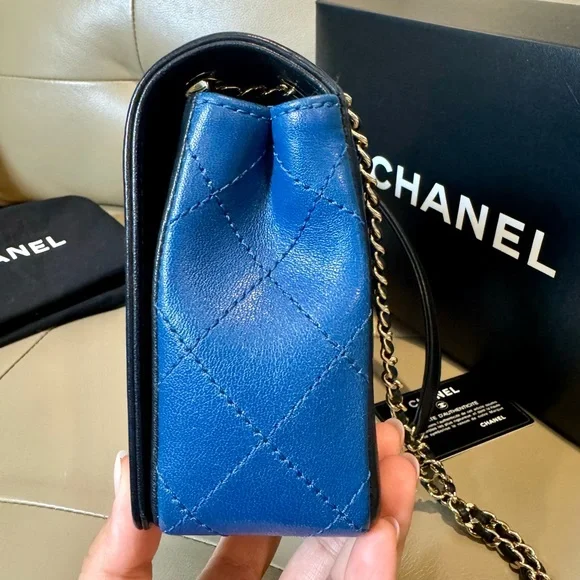 Sold x Full Set🔹CHANEL Mademoiselle quilted small flap bag - Picture 5 of 13
